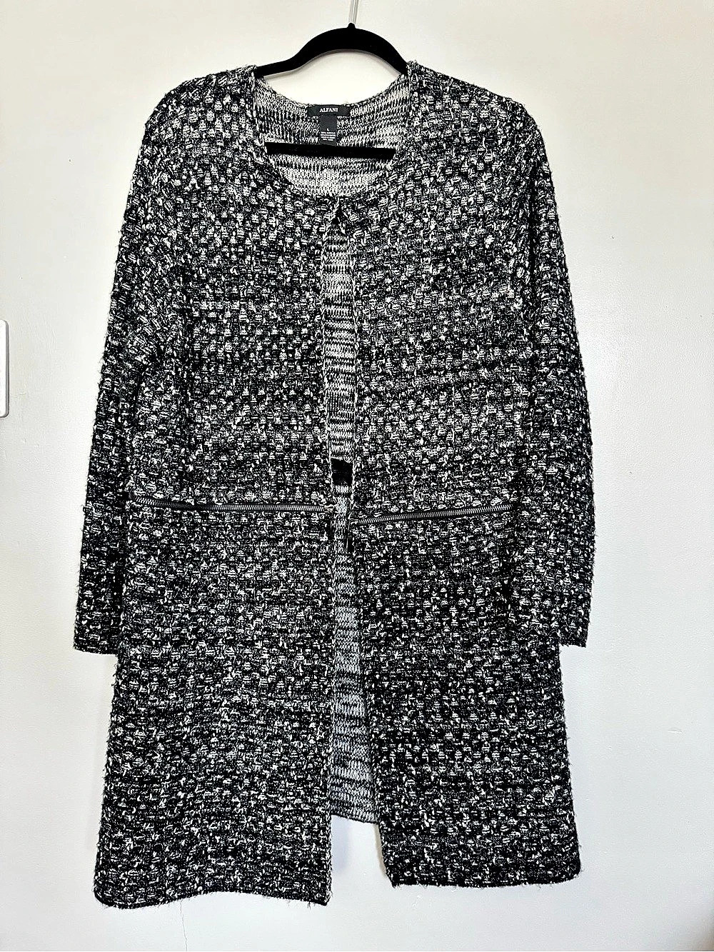 Alfani Black & White Cardigan Size Large Like New